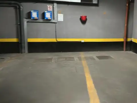 Cochera en Venta en Martinez Libertador / Rio, Martinez