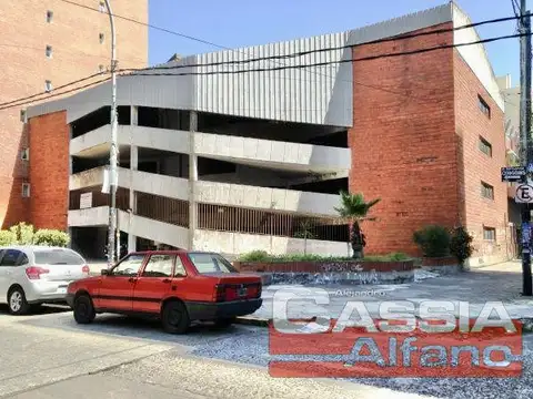 Cochera en Venta en Lanus Este, Lanus