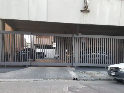 Cochera en Venta en Lanus Este, Lanus