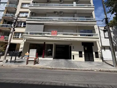 Cochera en Venta en Santos Lugares, Partido de Tres de Febrero