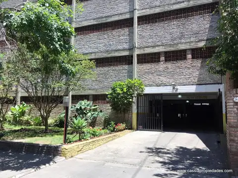 Cochera en Venta en Lanus Oeste, Lanus