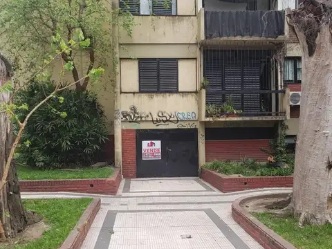 Cochera en Venta en Ciudad Jardin del Palomar, Partido de Tres de Febrero