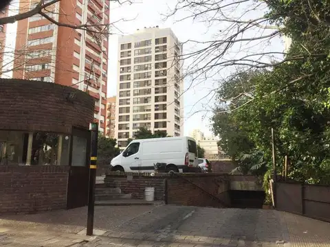 Cochera en Venta en Vicente Lopez Vias / Maipu, Vicente Lopez