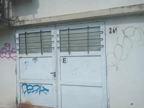 Cochera en Venta en Ciudad Jardin del Palomar, Partido de Tres de Febrero