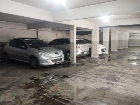 Cochera en Venta en Lanus Oeste, Lanus