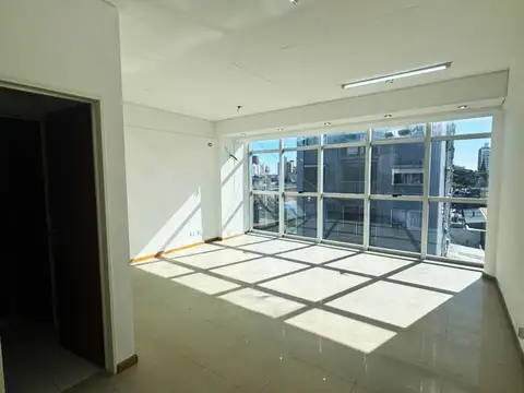 Oficina en Alquiler en Ramos Mejia, Partido de La Matanza