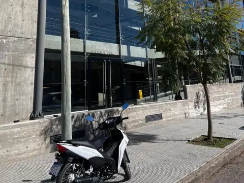 Oficina en Alquiler en Pilar Centro, Pilar