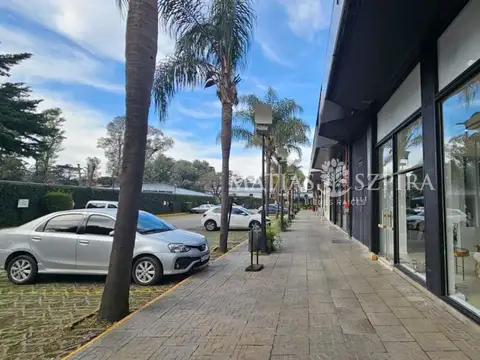 Oficina en Alquiler en Barrio Parque Leloir, Partido de Ituzaingó
