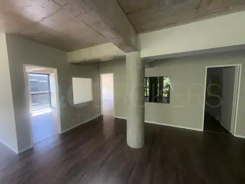 Oficina en Alquiler en Barrio Parque Leloir, Partido de Ituzaingó