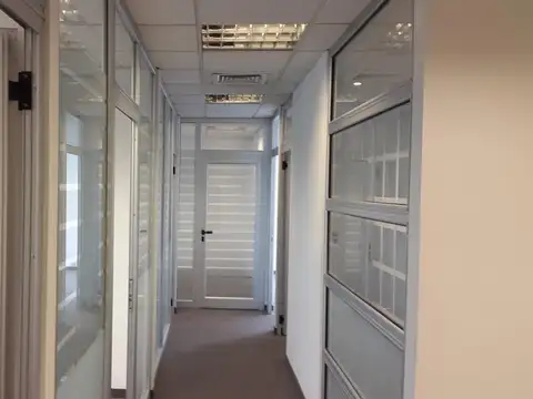 Oficina en Alquiler en San Isidro Vias / Libertador, San Isidro
