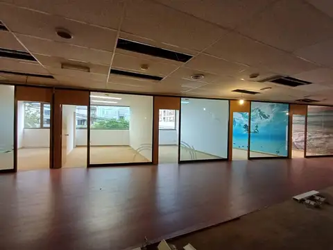 Oficina en Alquiler en Olivos Vias/Rio, Olivos