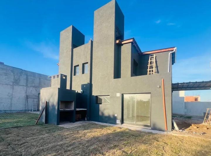 Casa · 117m² · 5 Ambientes