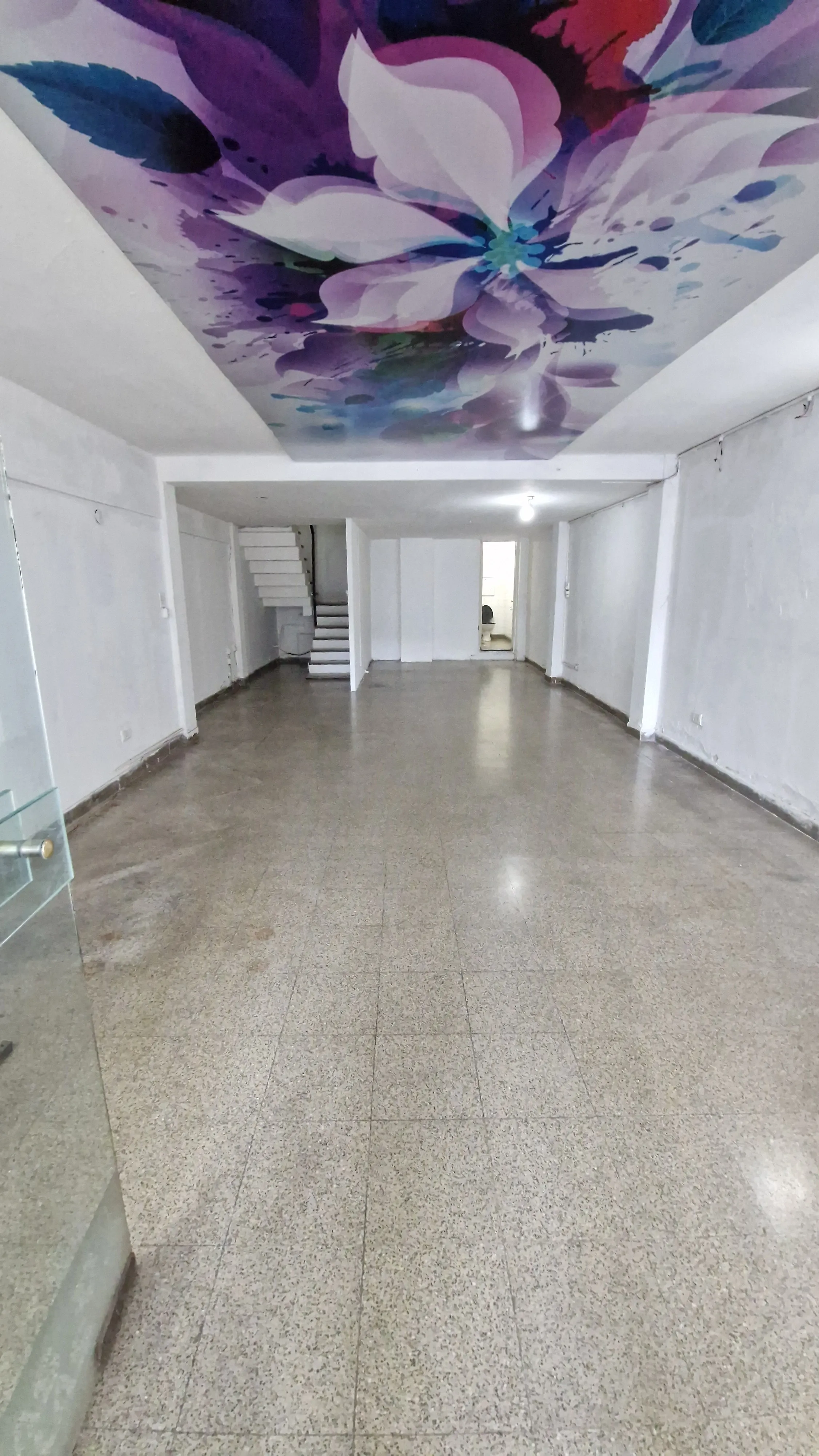VENDO LOCAL COMERCIAL EN Bº CENTRO – CÓRDOBA