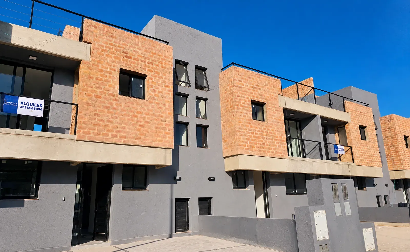 Alquiler Tríplex premium en Cañuelas Chico | Terraza, asador y calefacción central