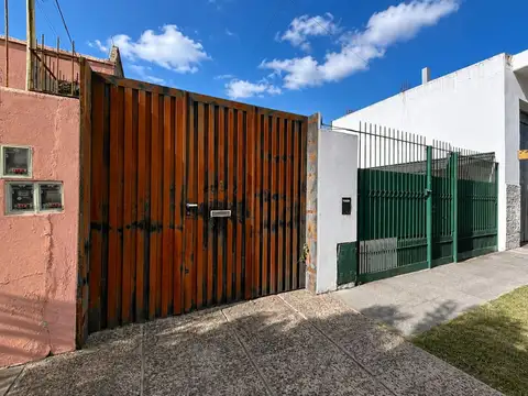 Galpón en Venta en Lomas del Mirador, Partido de La Matanza