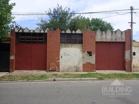 Galpón en Venta en Villa Elvira, Partido de La Plata