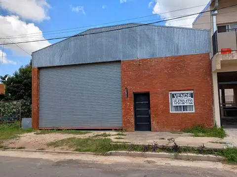 Galpón en Venta en Las Campanas, Campana