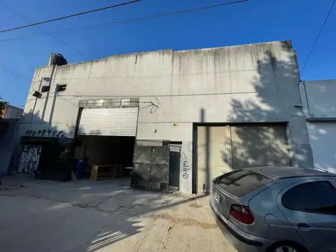Galpón en Venta en Isidro Casanova, Partido de La Matanza