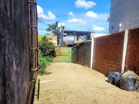 Galpón en Venta en El Palomar, Partido de Morón