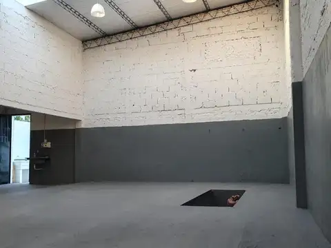 Galpón en Venta en San Carlos, Partido de La Plata