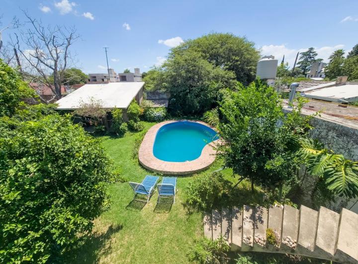 Casa · 450m² · 5 Ambientes · 1 Cochera