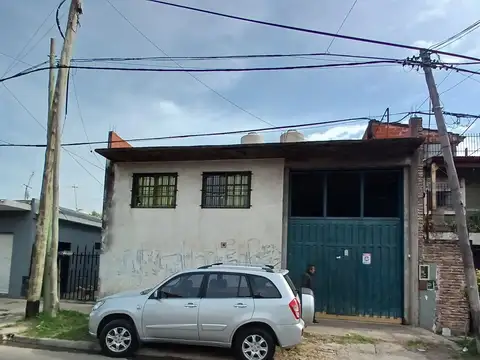 Galpón en Venta en Pablo Podesta, Partido de Tres de Febrero