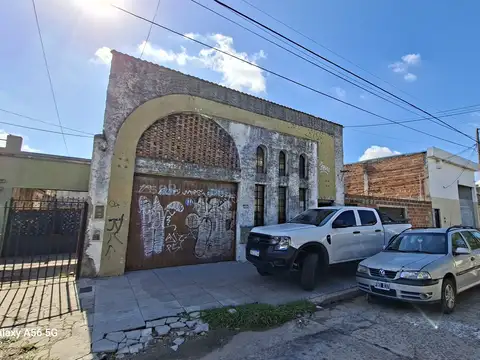 Galpón en Venta en Villa Libertad, General San Martín
