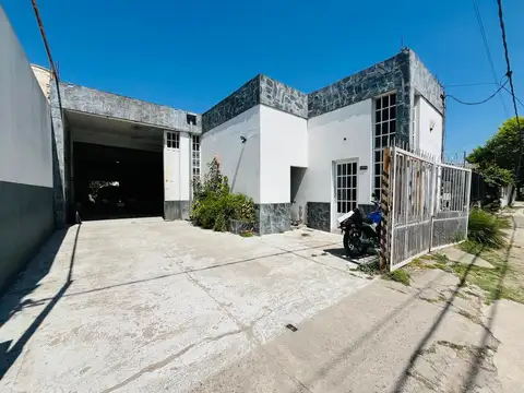 Galpón en Venta en La Plata, Partido de La Plata