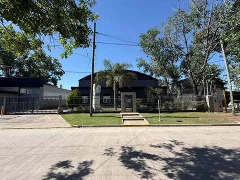Galpón en Venta en Isidro Casanova, Partido de La Matanza