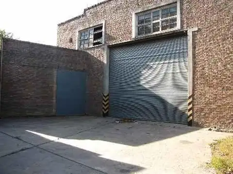 Galpón en Venta en San Fernando Vias  /  Centro, San Fernando