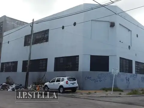 Galpón en Venta en Lomas del Mirador, Partido de La Matanza