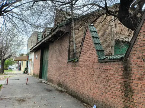 Galpón en Venta en Moron Sur, Moron