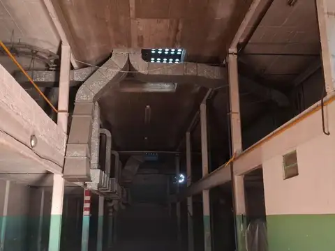 Galpón en Venta en Lomas del Mirador, Partido de La Matanza