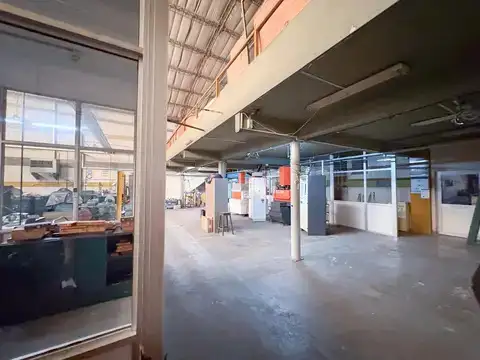 Galpón en Venta en Moron Sur, Moron