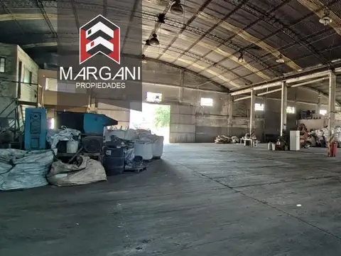 Galpón en Venta en Isidro Casanova, Partido de La Matanza