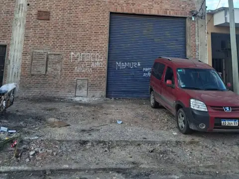 Galpón en Venta en Isidro Casanova, Partido de La Matanza