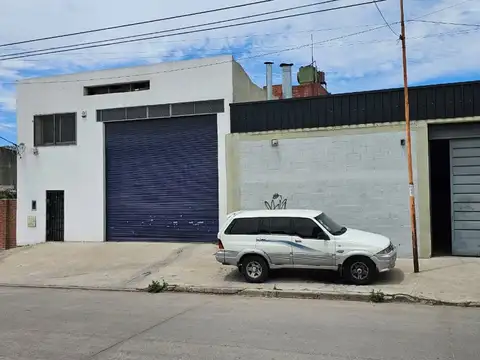 Galpón en Venta en Isidro Casanova, Partido de La Matanza