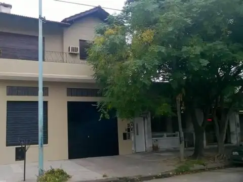 Galpón en Venta en Lanus Oeste, Lanus