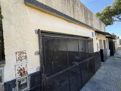 Galpón en Venta en Remedios de Escalada, Partido de Lanús