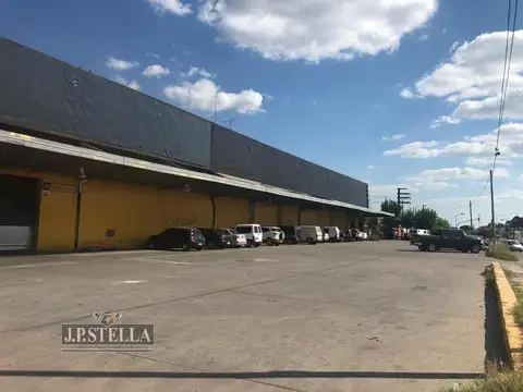 Galpón en Venta en Isidro Casanova, Partido de La Matanza
