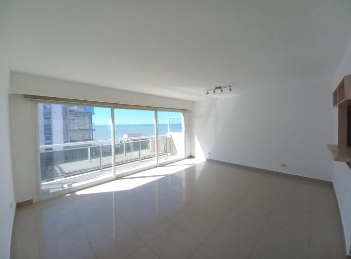 Departamento · 90m² · 4 Ambientes · 2 Cocheras