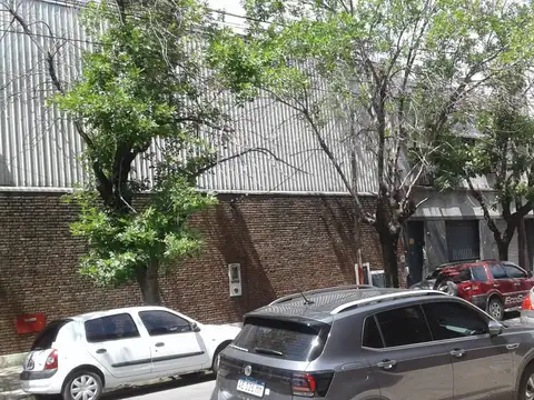 Galpón en Venta en Lanus Este, Lanus