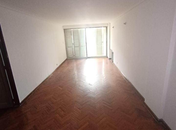Departamento · 55m² · 5 Ambientes · 1 Cochera