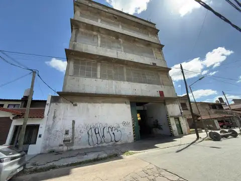 Galpón en Venta en Villa Lynch, Partido de General San Martín