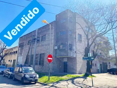 Galpón en Venta en Villa Lynch, Partido de General San Martín