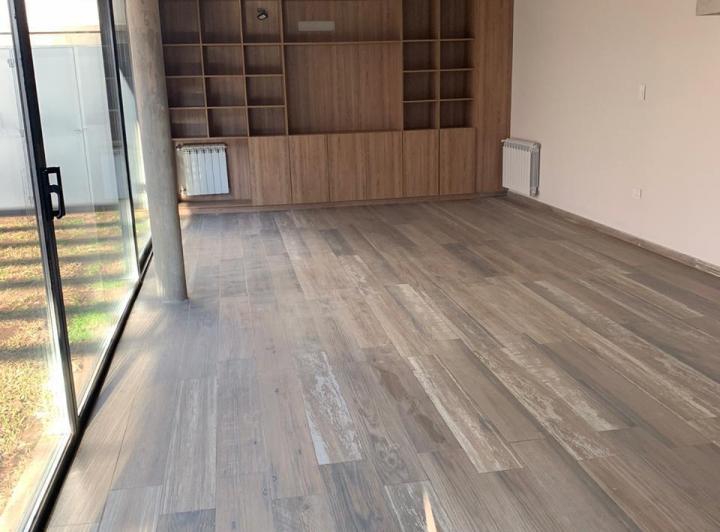 Casa · 128m² · 6 Ambientes · 1 Cochera