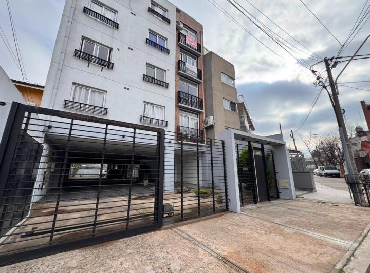 Departamento · 50m² · 3 Ambientes · 1 Cochera