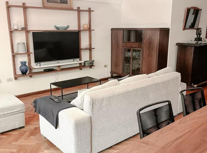 Departamento · 1m² · 6 Ambientes