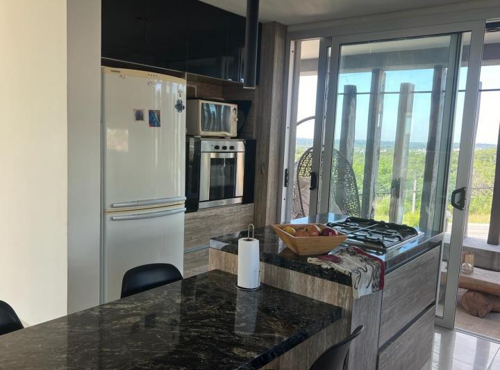Casa · 198m² · 10 Ambientes