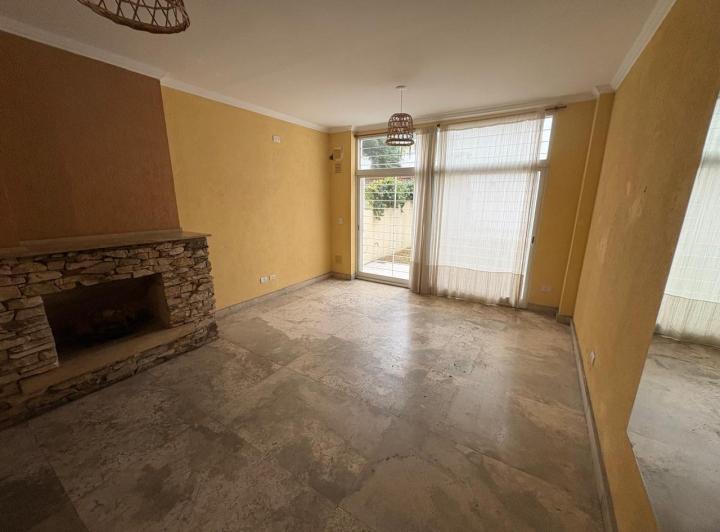 Casa · 130m² · 4 Ambientes · 1 Cochera